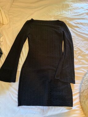 Fitted Dress Flared Sleeves